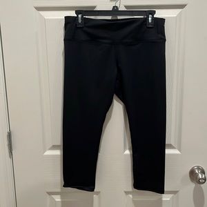 Copper Fit Black Capris M
